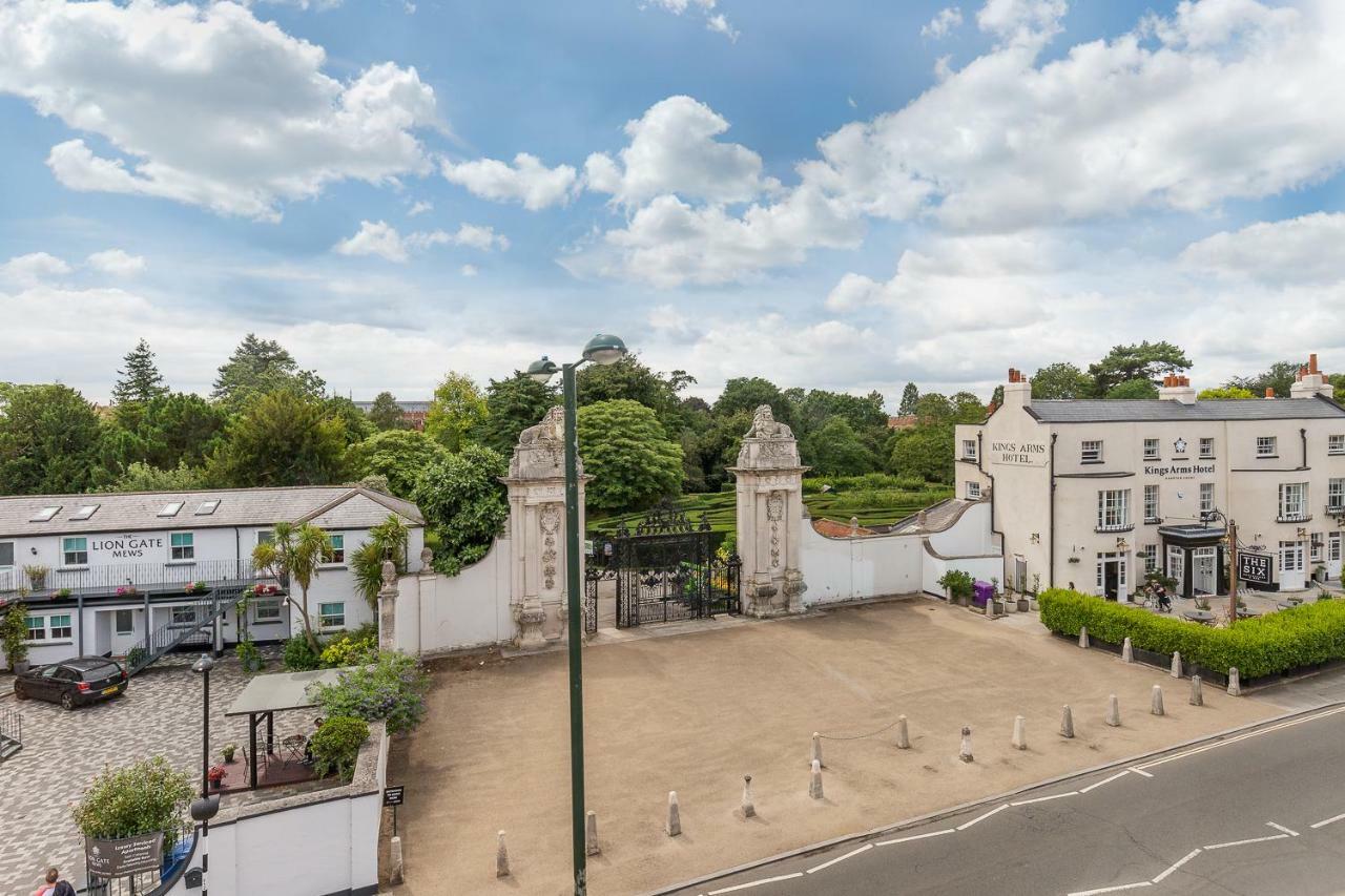 The Lion Gate Apartments East Molesey Zewnętrze zdjęcie